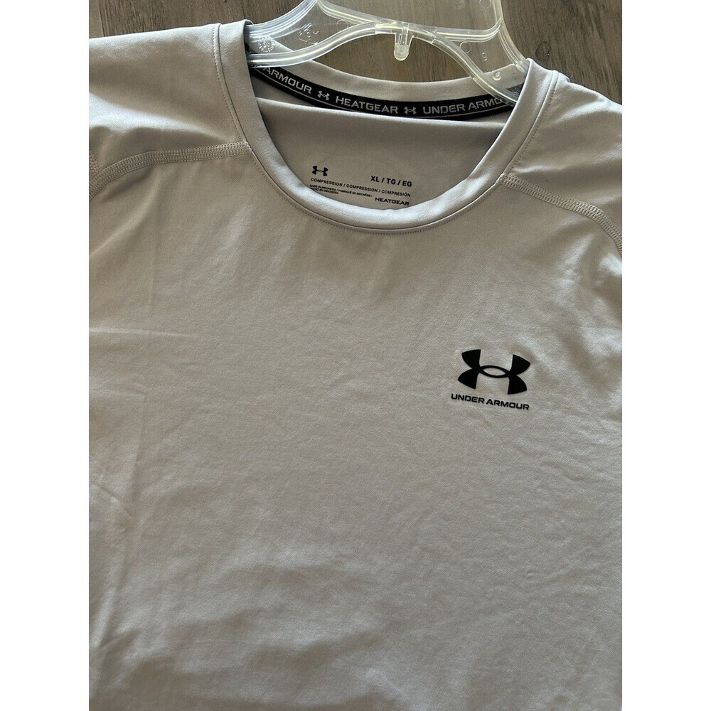 Under Armour HeatGear Shirt Boys XL Gray Short Sleeve Compression